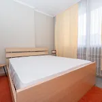 2b Apartment *