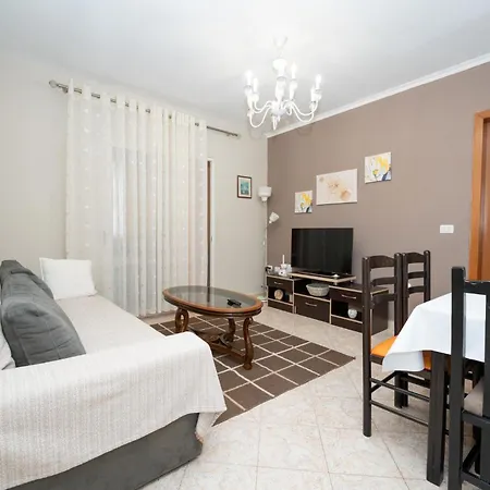 2b Apartment Tirana